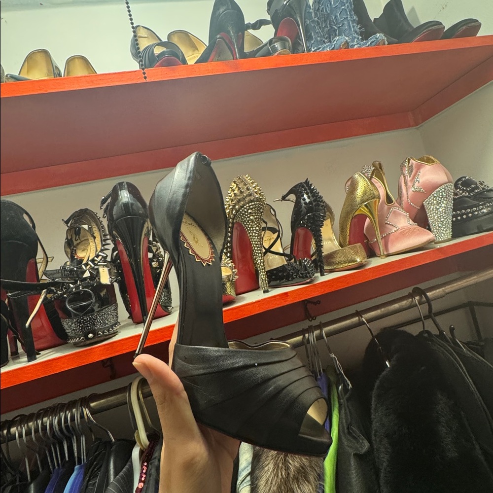 Louboutin armadillo black heels